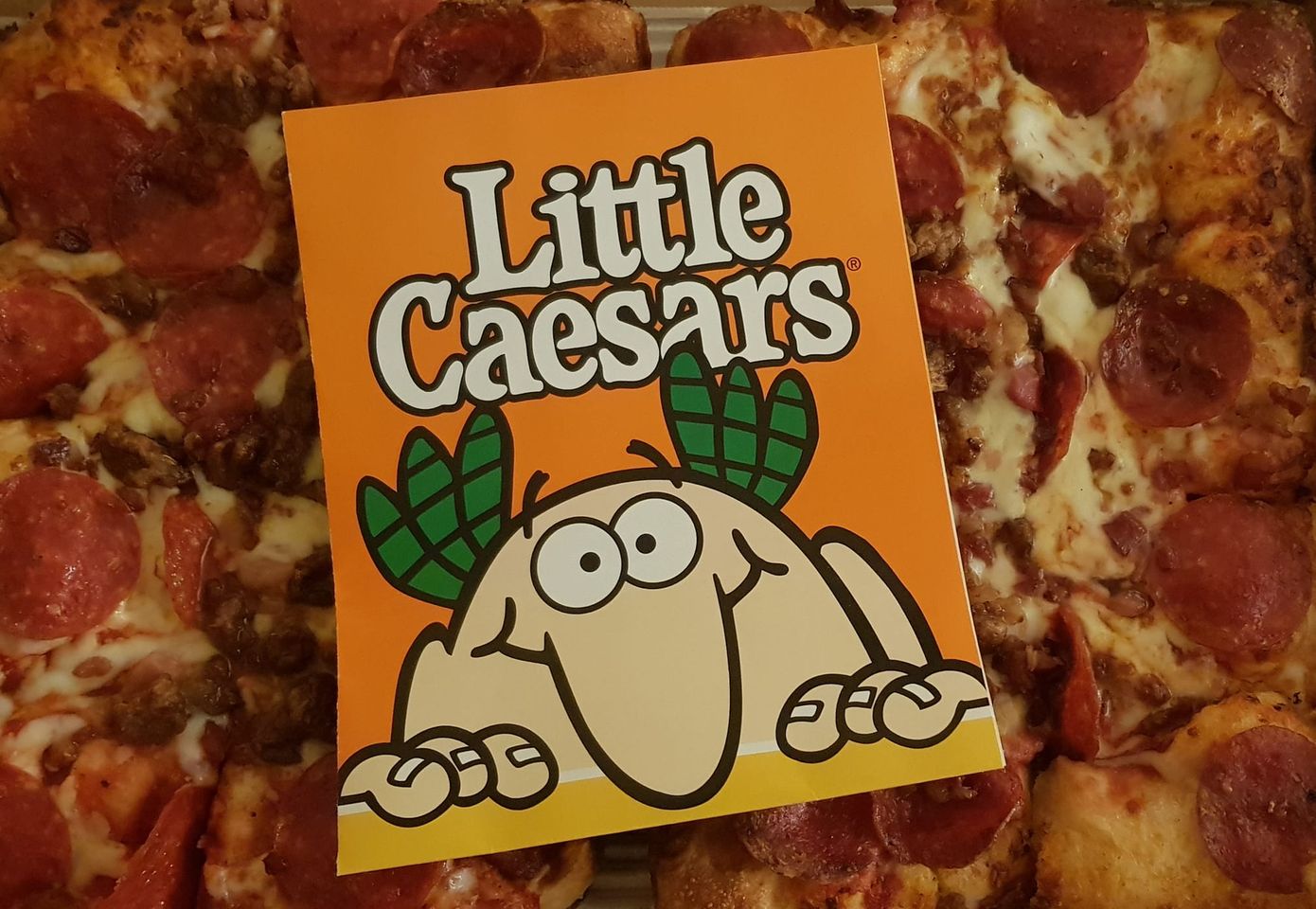 Little Ceasers: "Pizza Pizza!"