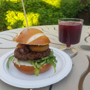 seaworld-seven-seas-food-festival_impossible-meat-slider
