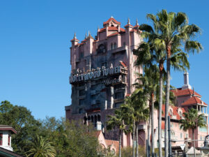 disney-hollywood-studios-beacon-by-day