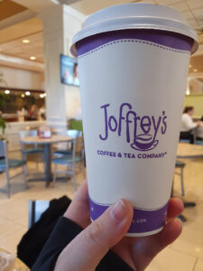Het hotel heeft een eigen Joffrey's Coffee bar