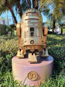 R2D2