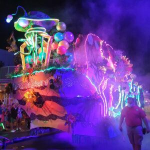 universal-orlando-mardi-gras-float-12