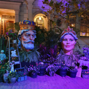 universal-orlando-mardi-gras-theming-2
